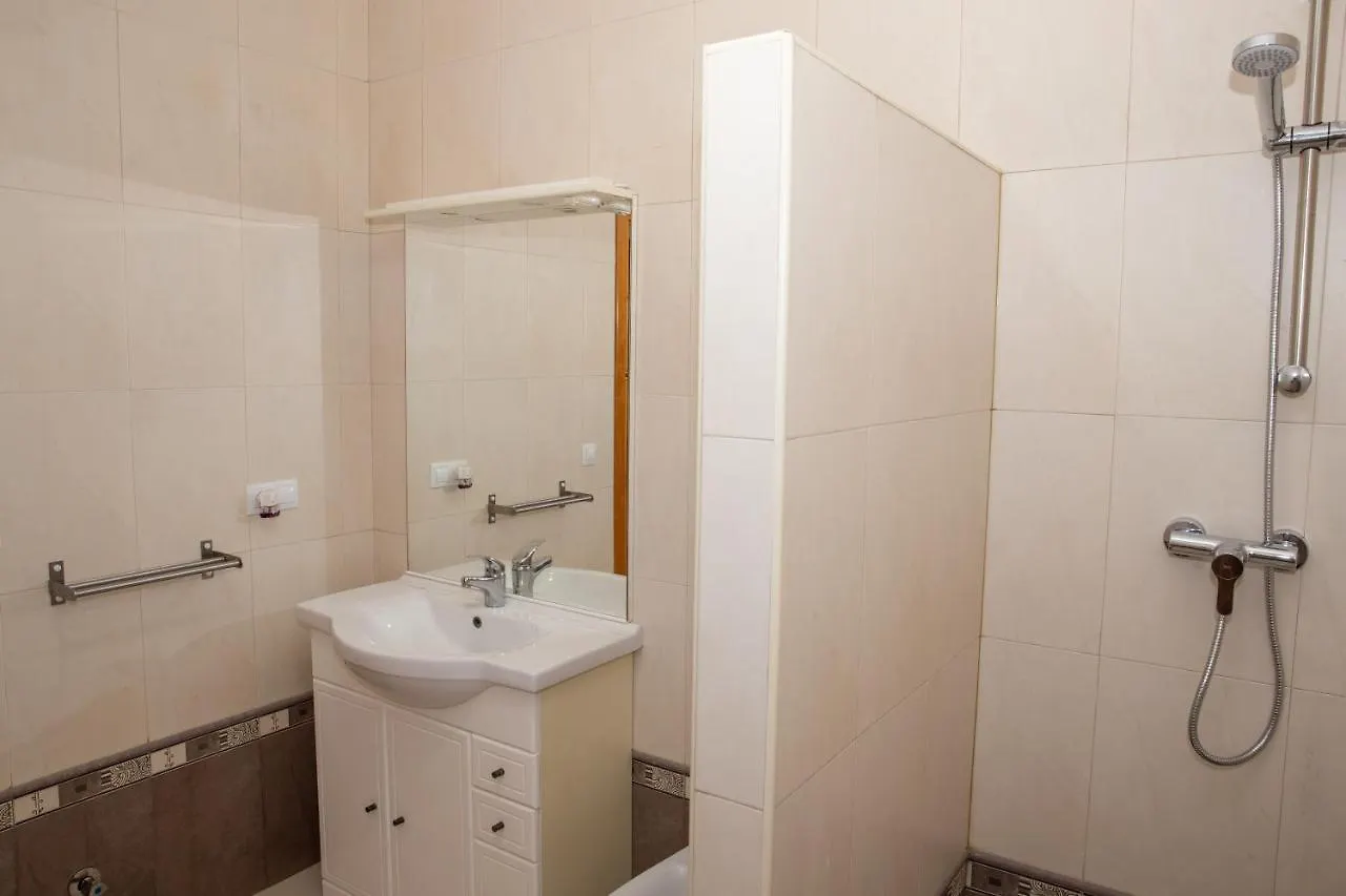 Casa Ana - Delightful Semi-Detached Villa With Large Swimming Pool, Tennis Court And Huge Gardens Plus Free Wifi Turre
